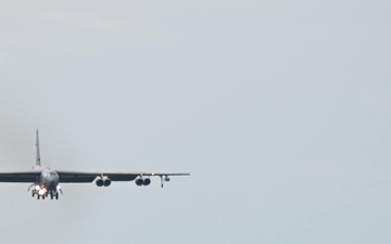 B-52 landing - BTF Alaska 2020