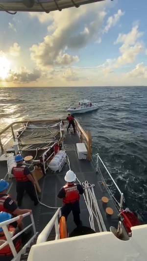 Coast Guard assists 3 mariners on disabled vessel near South Padre Island, Texas