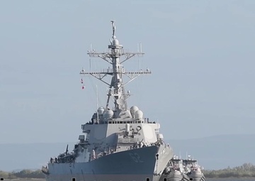USS Fitzgerald (DDG 62) arrives at Naval Station Guantanamo Bay