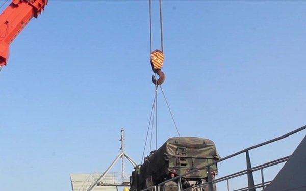 U.S. Army LSV-6 upload during Native Fury 2020