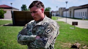 Who said paratroopers couldn't be artists?