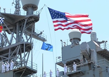 USS Oak Hill Returns to Homeport