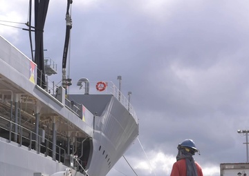 Time-Lapse of Pallets being loaded onto a ship via crane