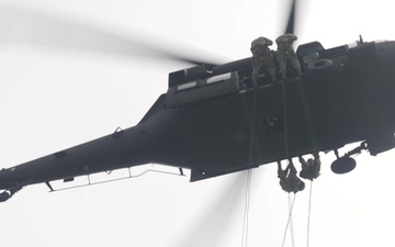 Florida Army National Guard Soldiers participate in Air Assault course