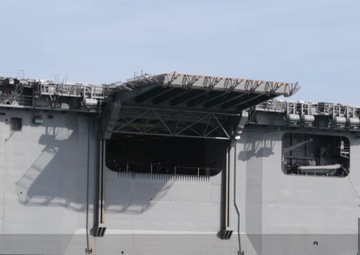 USS Tripoli (LHA 7) arrives at Naval Station Guantanamo Bay