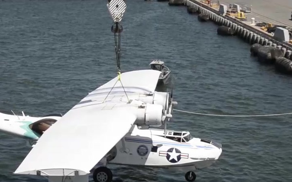 Warbirds Onloaded Aboard USS Essex