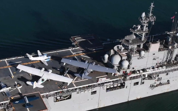 Warbirds arrive in Pearl Harbor