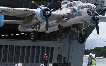 &quot;Warbirds&quot; Arrive In Pearl Harbor