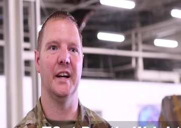 Airmen in 67th APS 'build up' pallet skills