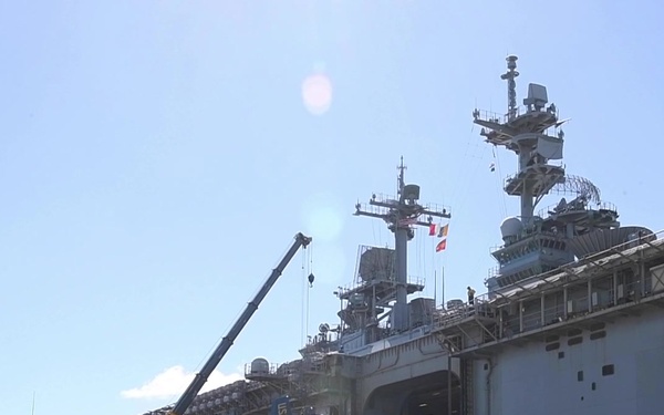 &quot;Warbirds&quot; Arrive In Pearl Harbor