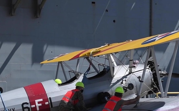 &quot;Warbirds&quot; Arrive In Pearl Harbor