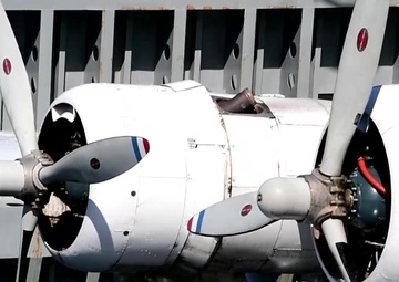 &quot;Warbirds&quot; Arrive in Pearl Harbor