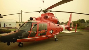 Coast Guard aircrew member receives award for Hurricane Florence rescues