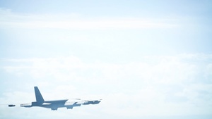 Barksdale B-52s relocate ahead of Hurricane Laura