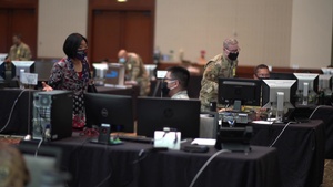 Hawaii State Senators tour Hawaii State Department of Health and Hawaii National Guard COVID mapping operation.
