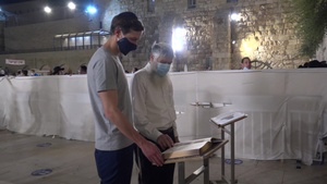Jared Kushner, Senior Advisor to the President of the U.S. and Robert O’brien, U.S. National Security Advisor visits Western Wall in Jerusalem, August 30, 2020.
