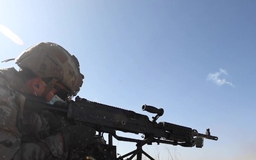 B-Roll: M240B machine gun training, 120fps, no audio