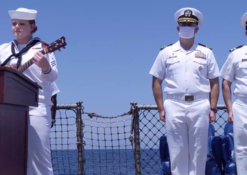 USS Winston S. Churchill commemorates the 20th anniversary of the attack on USS Cole