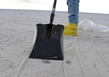 B-ROLL: Coast Guard partners with Florida agencies to remove oil from Gulf Islands National Seashore