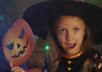 HALLOWEEN SAFETY MINUTE