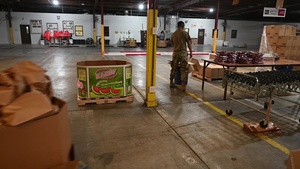 Arizona Guard serves Yuma food distribution warehouse