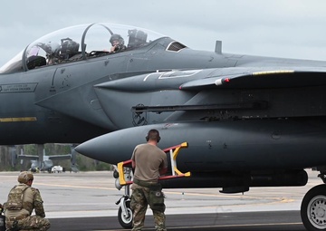 FARP refuels fighters during Agile Flag 21-1