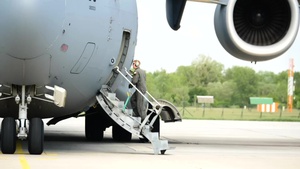 The Romanian pilot flying for the Strategic Airlift Capability programme (IT)