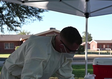 AZNG soldiers facilitate COVID-19 tests for AZ State employees