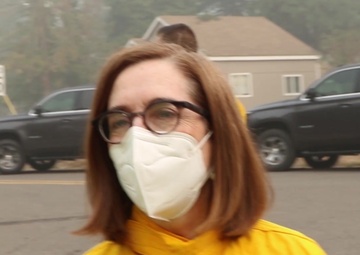 Oregon Governor Kate Brown thanks Oregon National Guard servicemembers, first responders for Beachie Creek fire efforts