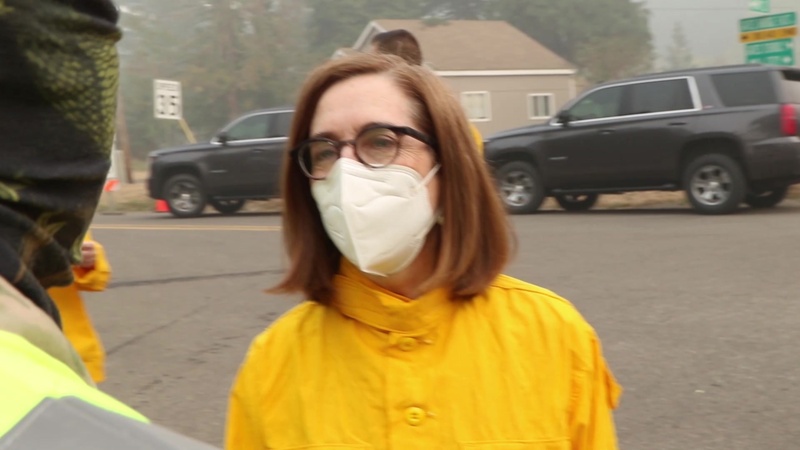 Oregon Governor Kate Brown thanks Oregon National Guard servicemembers, first responders for Beachie Creek fire efforts