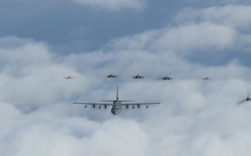 Swedish Gripens escort U.S. aircraft for Baltic Unity Day
