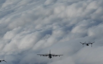 Swedish Gripens escort U.S. aircraft through Swedish airspace to Estonia