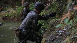 3d Marine Division Marines Execute Basic Jungle Skills Course
