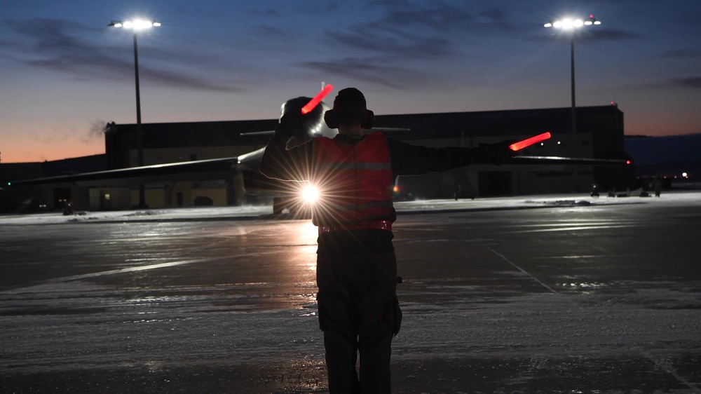 DVIDS - Video - B-1 Goes Around The World In A Moment's Notice