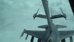 KC-10 Extender refuels F-16C Fighting Falcon