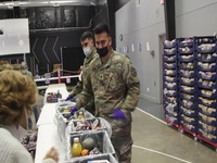 Arizona Guard serves at Cottonwood Ariz. food bank