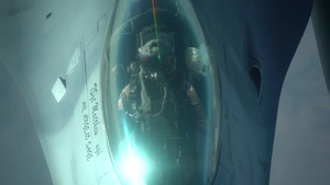 KC-10 Extender refuels F-16C Fighting Falcon