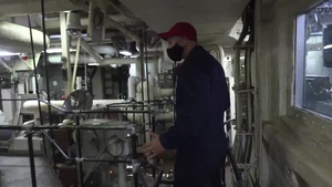 USS Iwo Jima Presents Sailor in the Spotlight