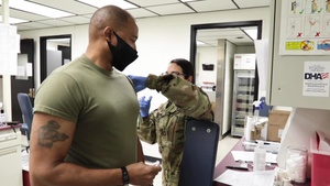 MDARNG Medical Detachment Administers COVID-19 Vaccines to Soldiers