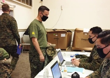 #InThisTogether: 2nd Medical Battalion distributes COVID-19 vaccine to deploying Marines and Sailors