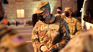 General Hokanson Visits Oregon Military Police in Washington, D.C.