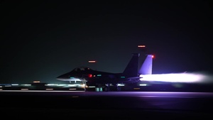 Night Operations at RAF Lakenheath:  Takeoffs and Landings B-Roll