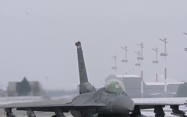 F-16s refuel at Ramstein