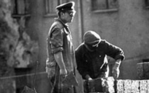 The Berlin Crisis and the Army Reserve