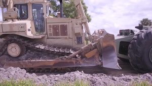 Bulldozer and Scrapper - 758 EN CO