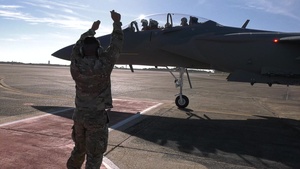 Air Force's first F-15EX arrives at Eglin