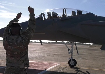 Air Force's first F-15EX arrives at Eglin
