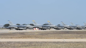 8th FW Aircraft Taxi