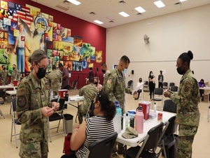 AZNG Spanish Speaking Soldiers and Airmen help facilitate vaccination site in San Luis, Ariz.
