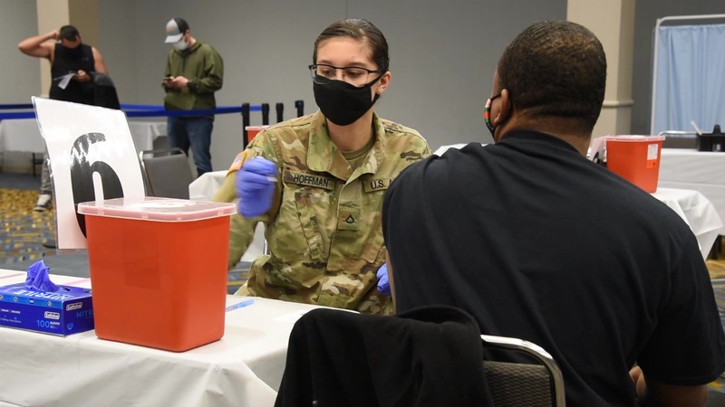 Michigan Army National Guard Soldiers assist Detroit Health Department at Vaccination Clinic
